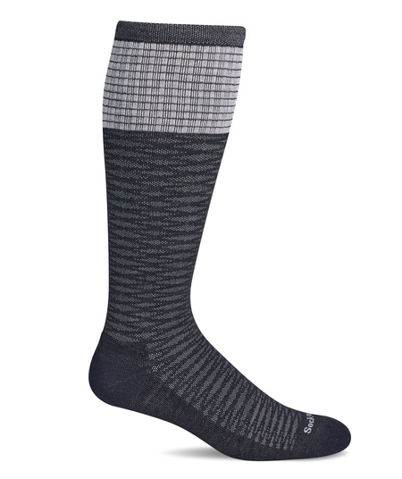 SW211W_Laced_Black-900_Website